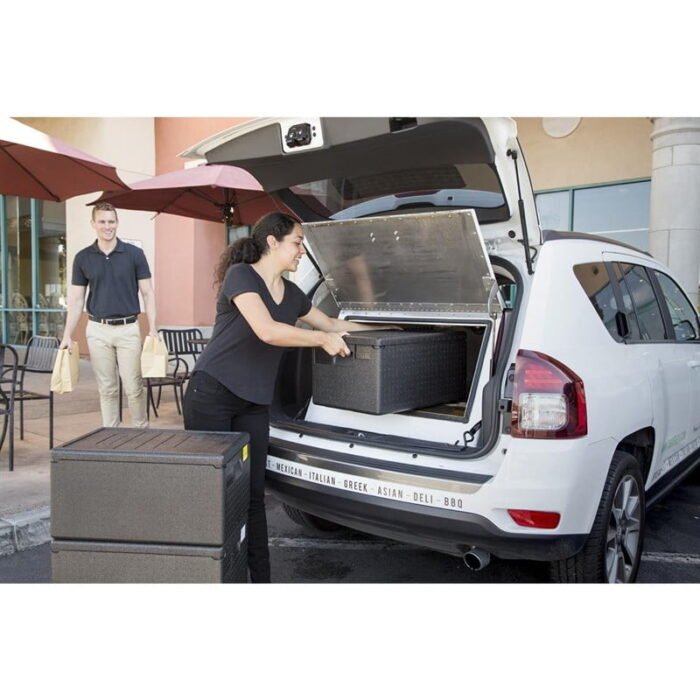 GoBox Cambro GN 1/2 : Boîte Isotherme pour Professionnels | Cambro. Rangement dans voiture.