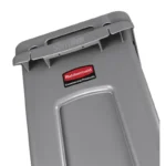 Collecteur avec évents Slim Jim Rubbermaid 60L gris /3