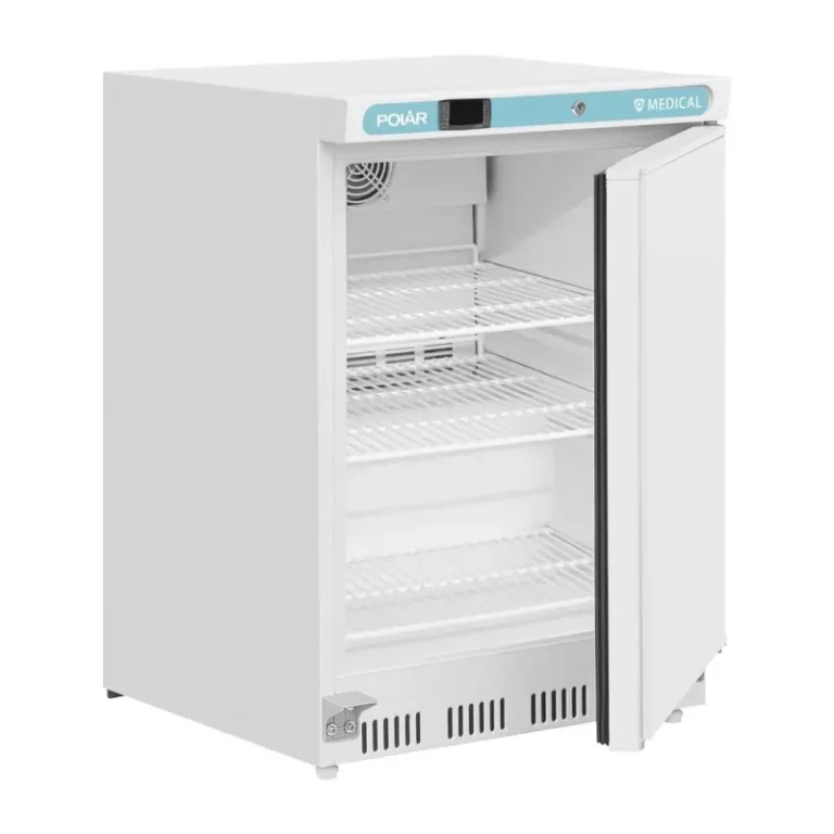 Réfrigérateur de pharmacie Polar FD169 porte ouverte, étagères visibles