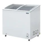 Congélateur coffre vitré Polar GM498 vue de trois quarts