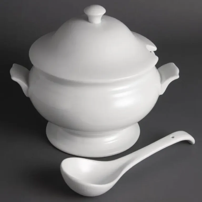 Soupière avec louche Olympia Whiteware, couvercle et louche