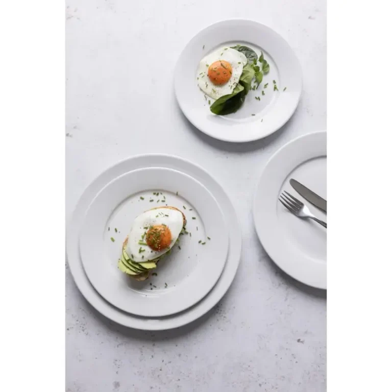 Assiettes à bord large Olympia Whiteware 230 mm en porcelaine blanche vitrifiée, lot de 12