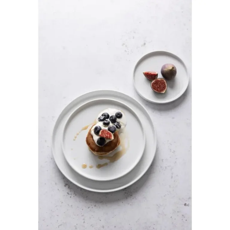 Assiettes plates rondes Olympia Whiteware 268 mm en porcelaine blanche vitrifiée, lot de 4