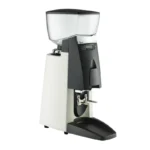 Distribution directe dans le porte-filtre du Santos Barista