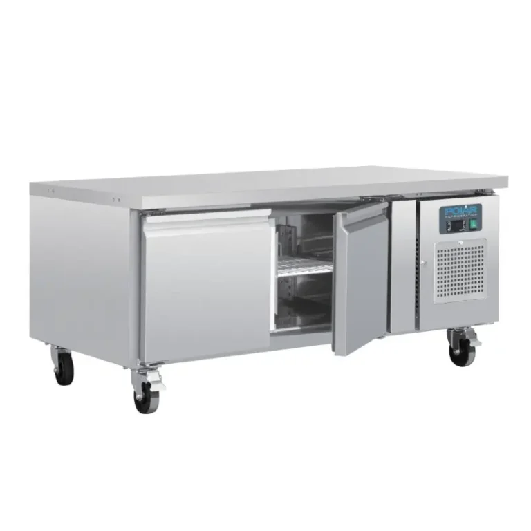 Soubassement réfrigéré Polar DA462 porte ouverte