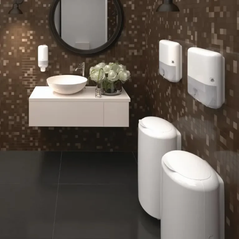 Distributeur mini Tork ouvert par le côté