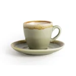 Tasse à espresso Olympia Kiln posée sur sa soucoupe