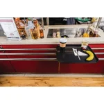 Plateaux Kristallon P501 sur une ligne de cantine