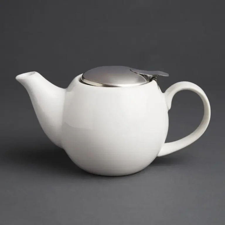 Théière blanche Olympia Café 510 ml en grès avec passoire inox amovible