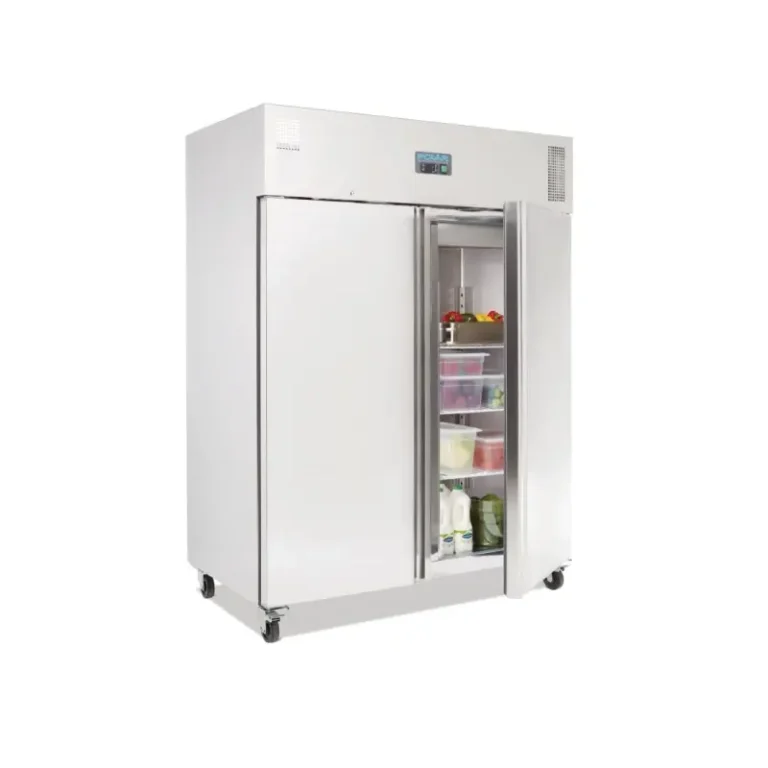 Armoire réfrigérée Polar U634 porte ouverte avec produits