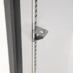 Refroidisseur à bouteilles Slimline vu de côté, largeur 448 mm sur 1 900 mm de haut
