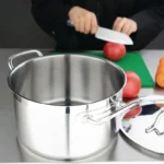 Braisière inox Nisbets Essentials 24 cm – vue 2