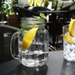 Chope à anse Olympia 450 ml au style rétro – vue 7