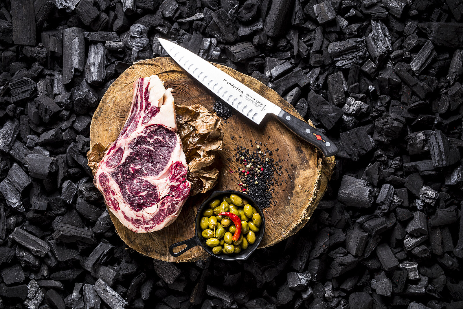 Couteau de chef F. Dick Premier Plus en découpe de viande