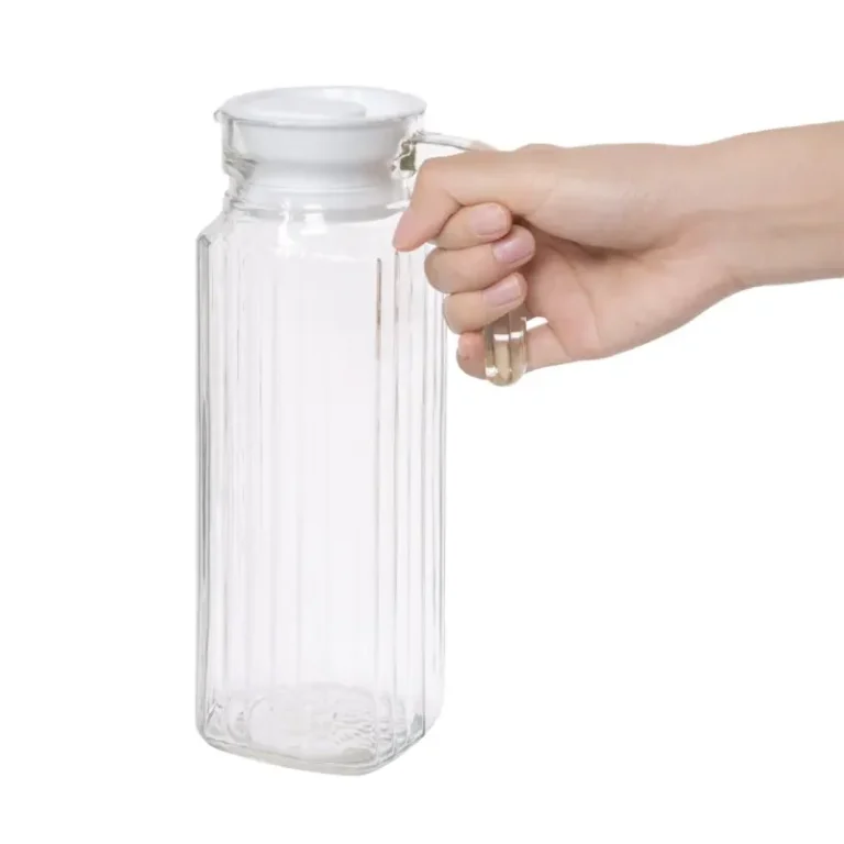 Pichet rainuré en verre Olympia 1 litre avec couvercle – vue 2