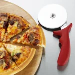 Roulette à pizza Hygiplas 102 mm à manche rouge – vue 4